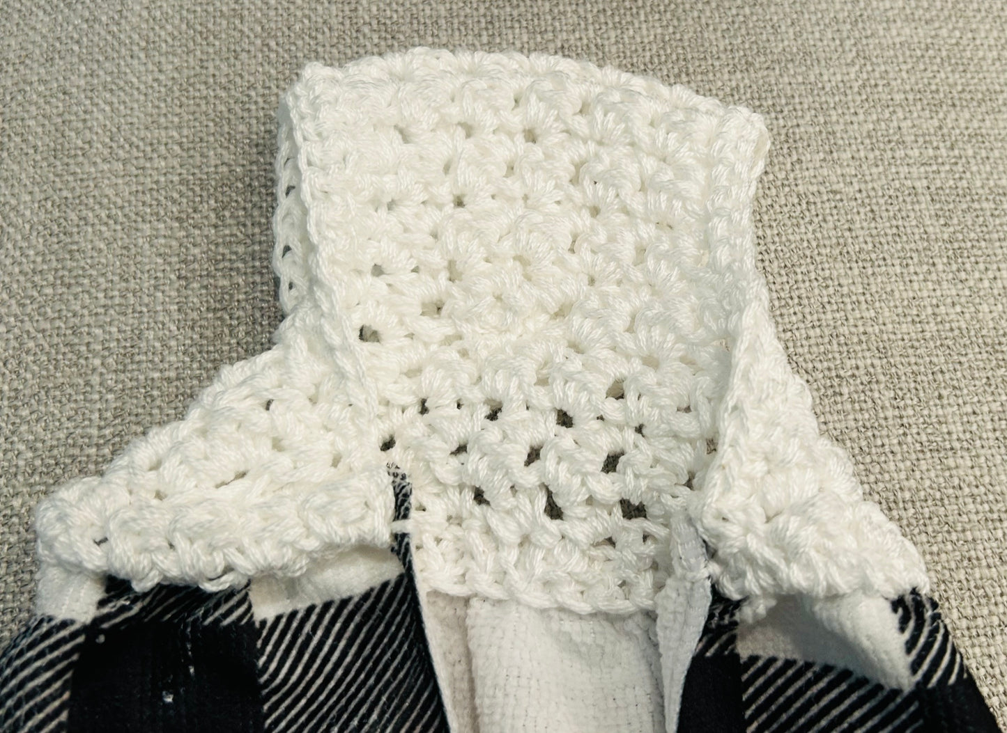 Cow Collection | Kitchen towel | Baby Highland cows in sock hats | Checkered