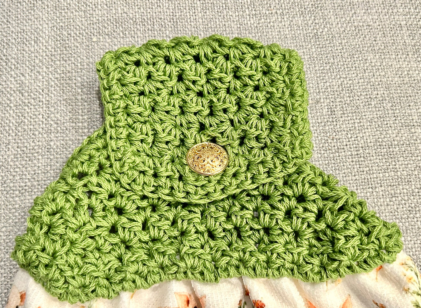 Farm Life Collection | Crochet Top Kitchen towel | Piggy and family | Home Decor Gift