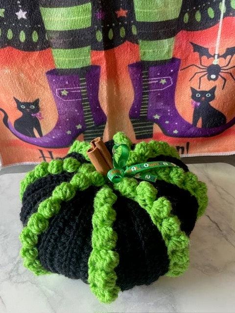 Crochet Halloween Pumpkin - bobble design (black/green) - seasonal > free shipping