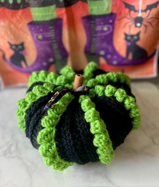 Crochet Halloween Pumpkin - bobble design (black/green) - seasonal > free shipping