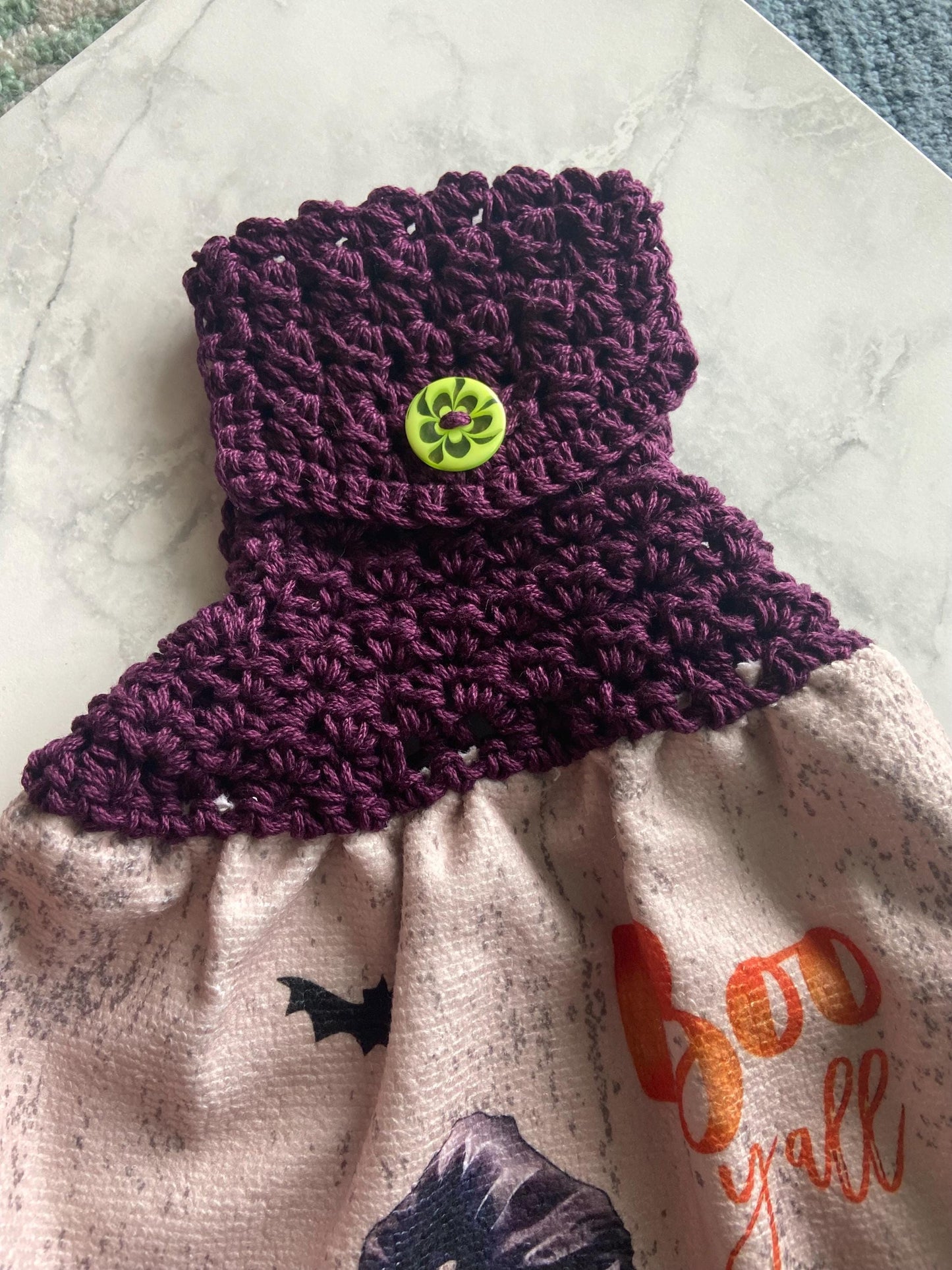 Crocheted top kitchen towel - Halloween cat in hat