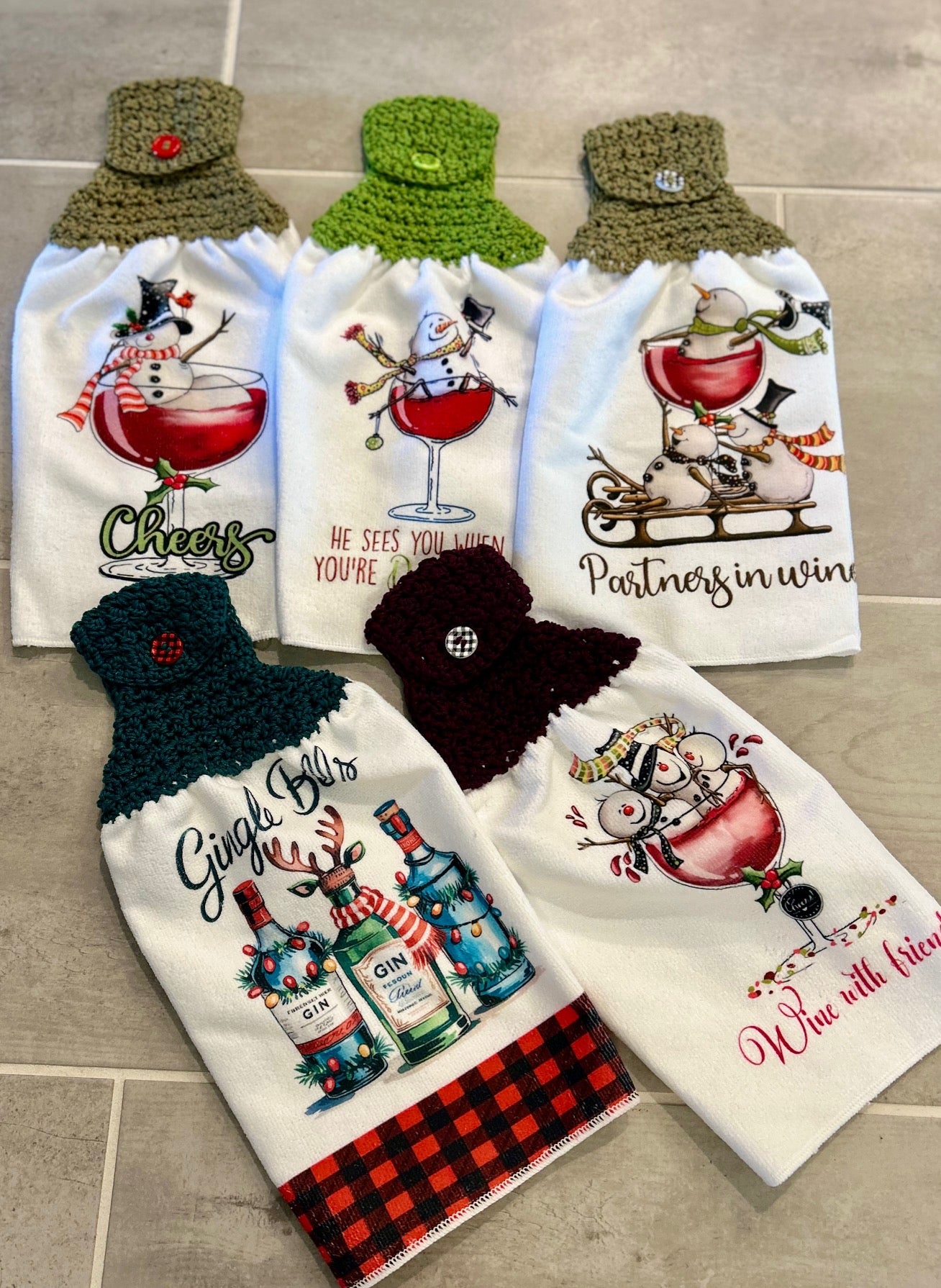 Crochet top kitchen towels | HOLIDAY PARTY CELEBRATION | Snowman | Drinks | Gift