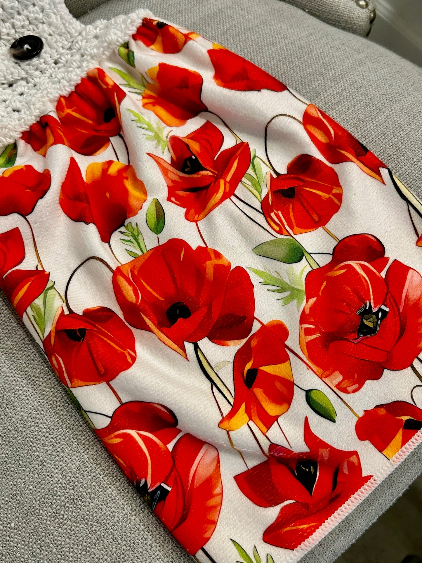 Crocheted top kitchen towel Flowers Red Poppy vase jar Spring