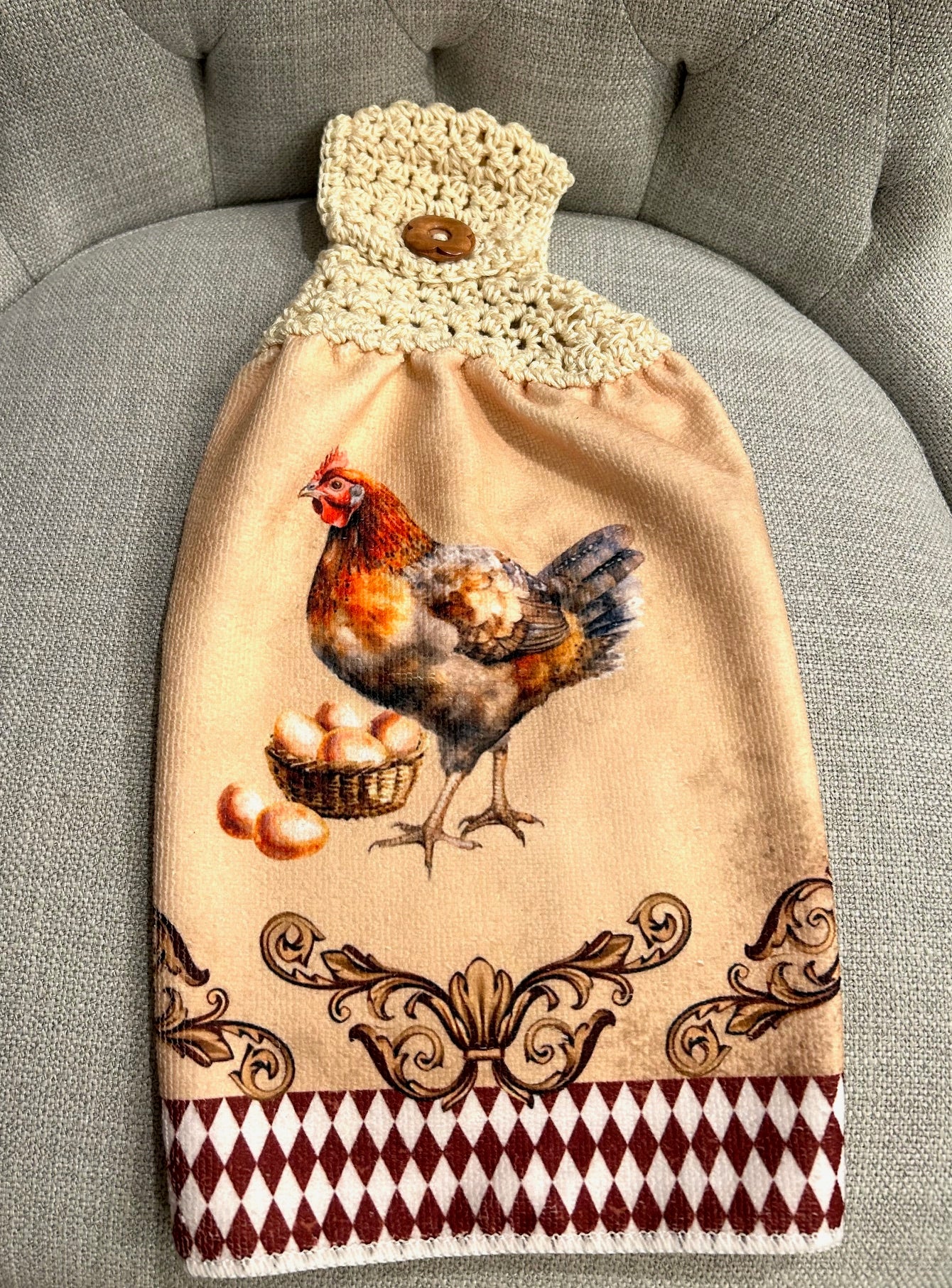 Crocheted top | Kitchen towel | Chicken Hen collection | warm colors