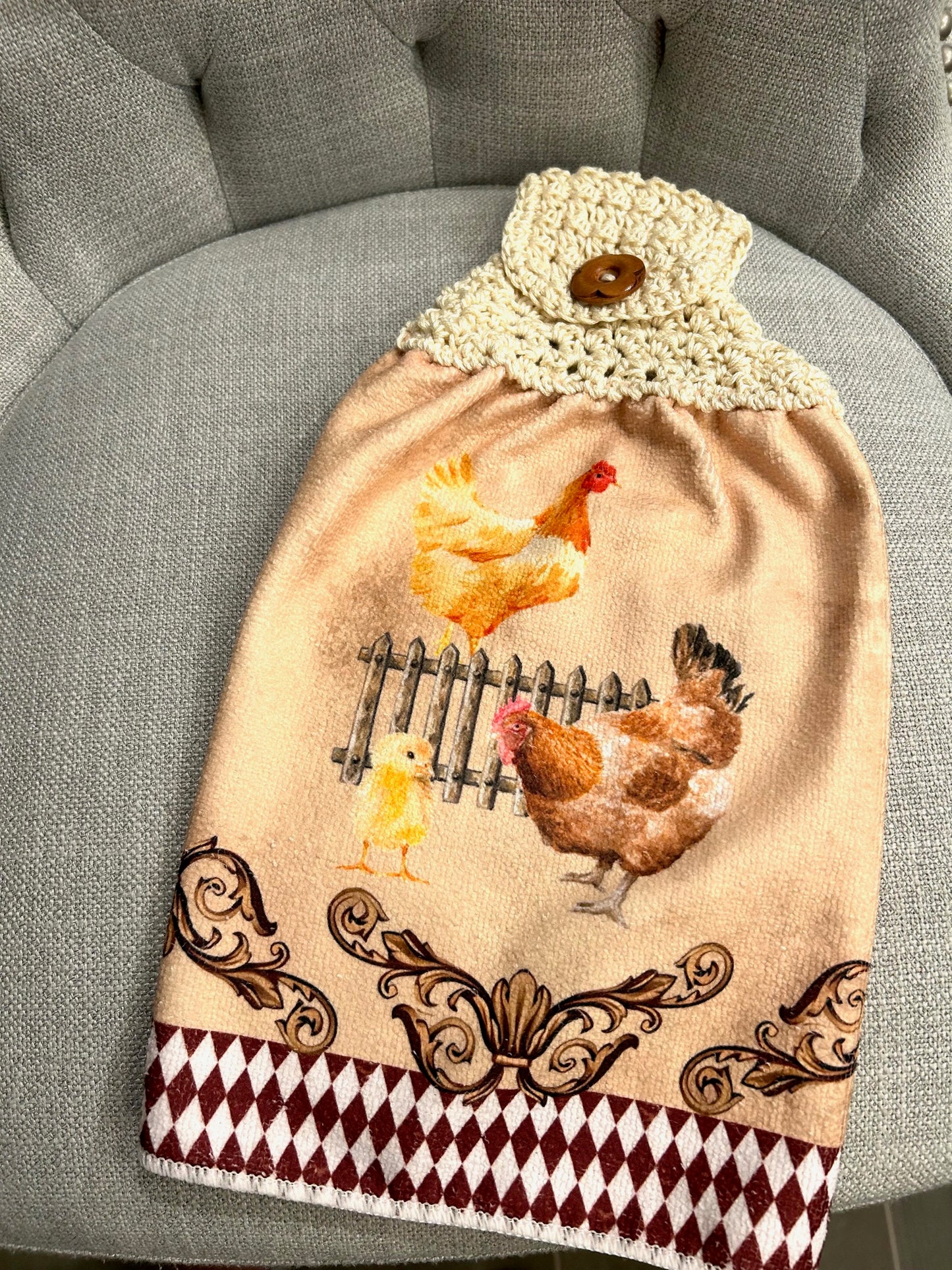 Crocheted top | Kitchen towel | Chicken Hen collection | warm colors