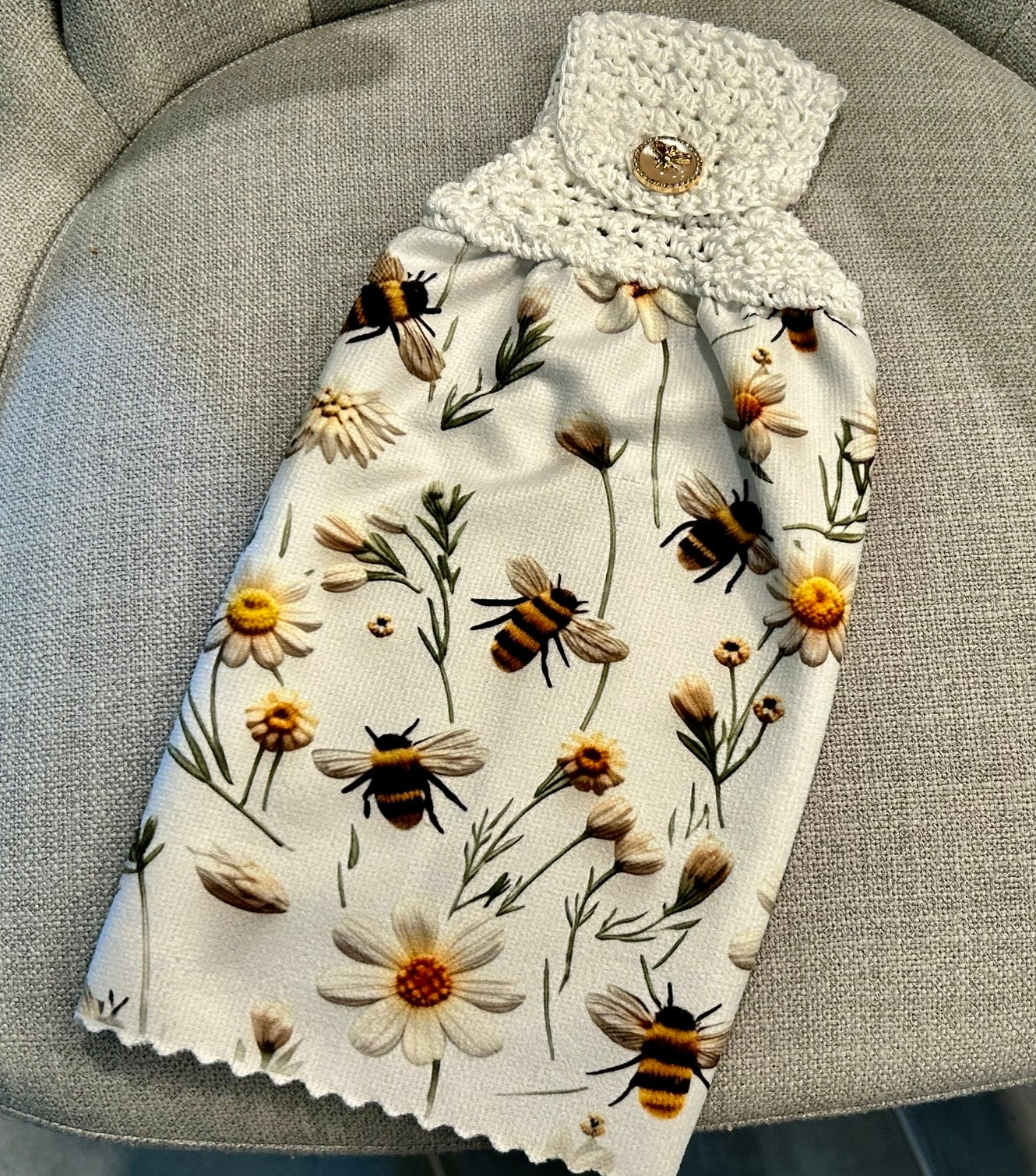 Crochet top Kitchen towel | Bees and Daisies | Matching Accent Button | Summer Gift Home Decor (Copy)