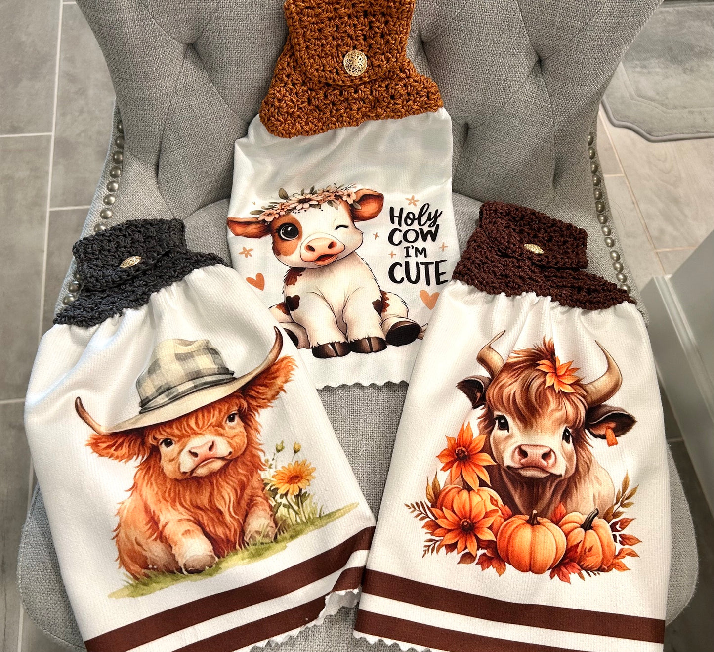 Crochet top kitchen towel | FARM LIFE Highland Cows | Beautiful Home Decor Gift