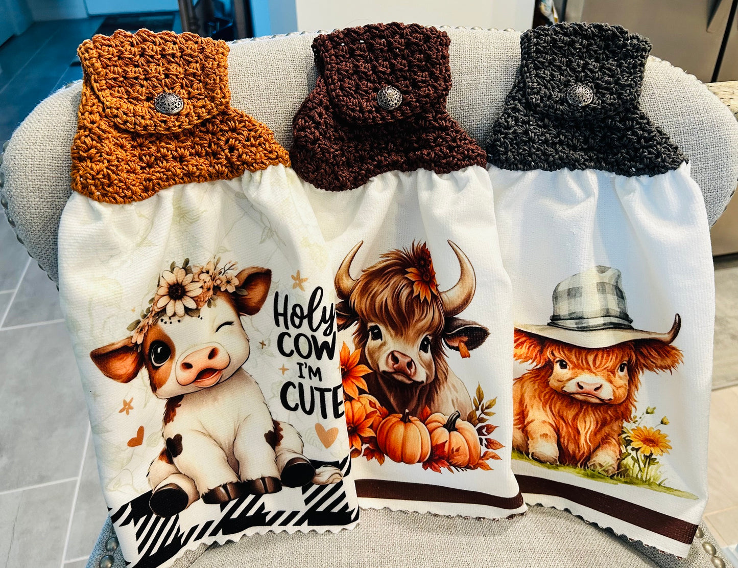 Crochet top kitchen towel | FARM LIFE Highland Cows | Beautiful Home Decor Gift