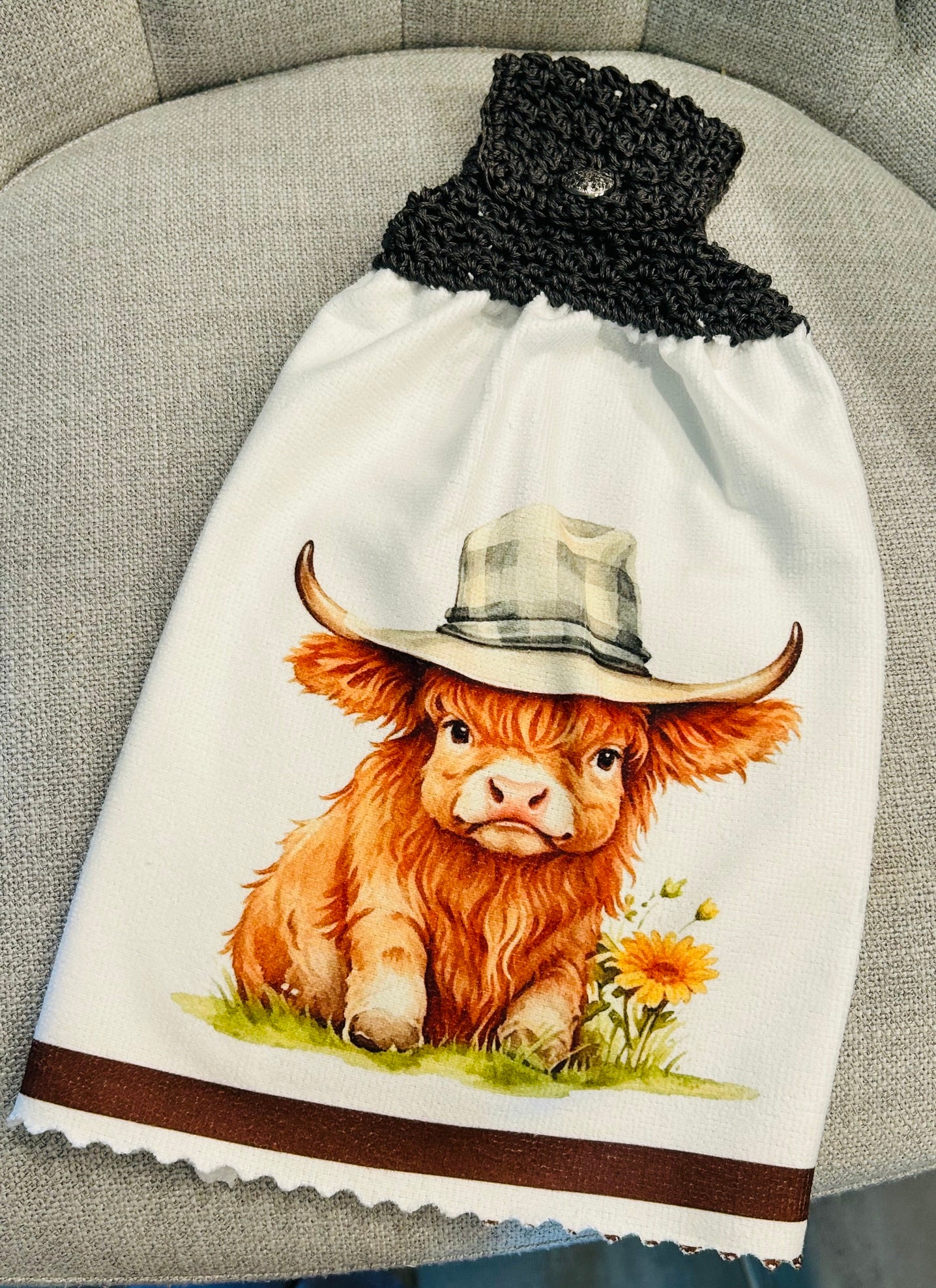 Crochet top kitchen towel | FARM LIFE Highland Cows | Beautiful Home Decor Gift