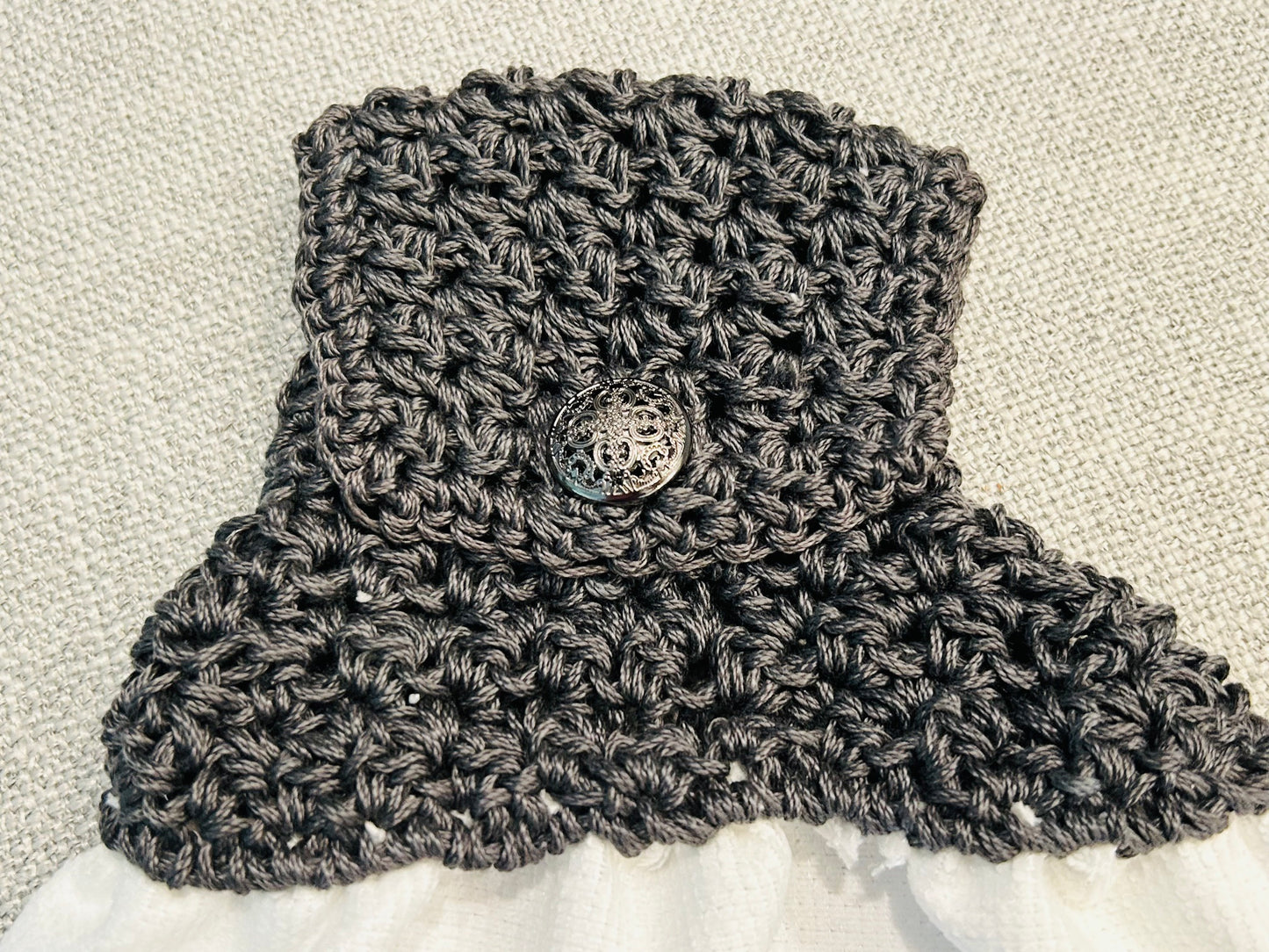 Crochet top kitchen towel | FARM LIFE Highland Cows | Beautiful Home Decor Gift