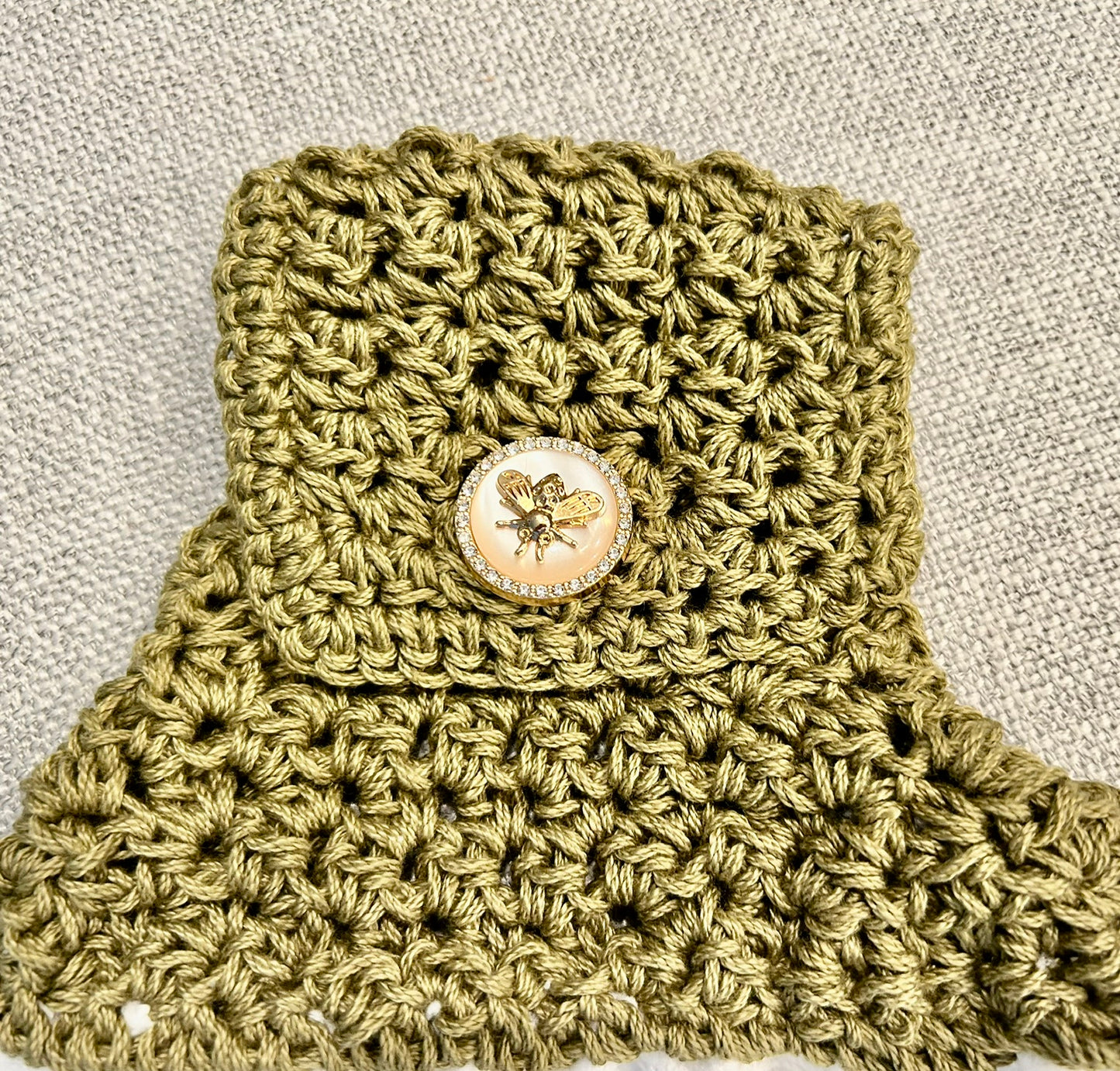 Crocheted top kitchen towel | SUNFLOWERS Floral Bee Button | Home Decor Gift