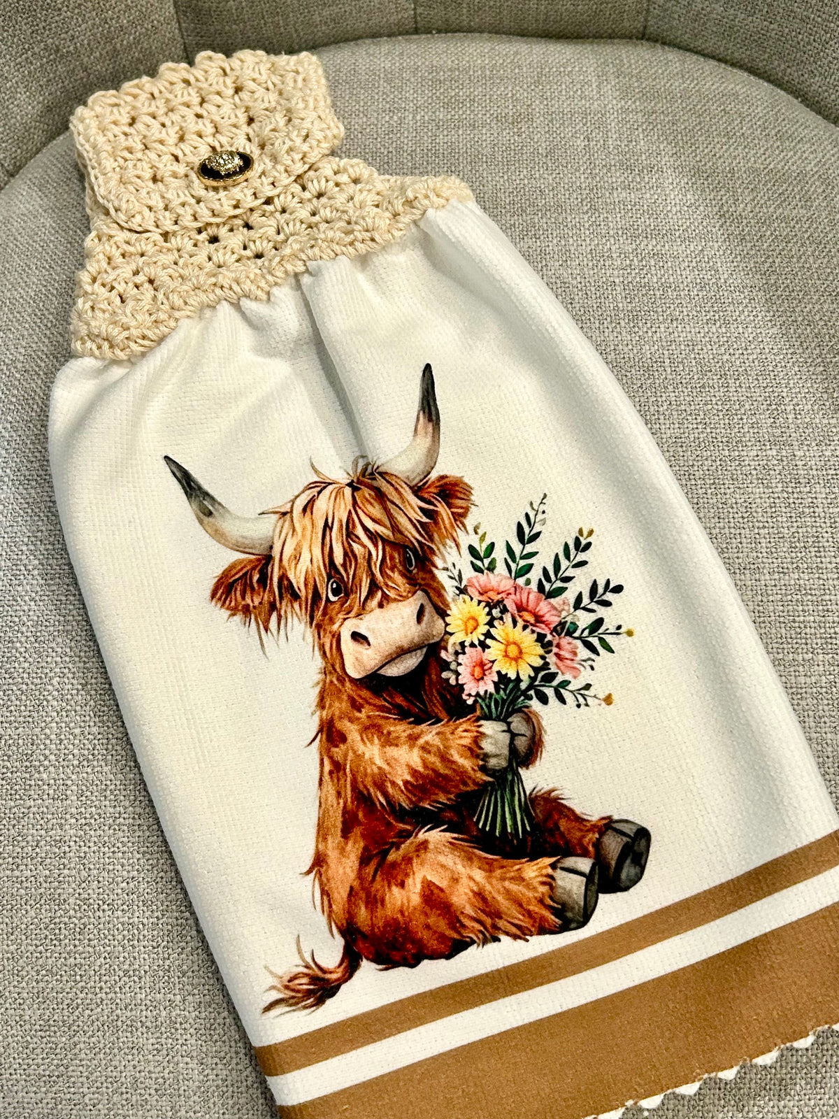 Crochet top kitchen towel | HIGHLAND cows Floral Designs | Farm Life | Home Decor Gift