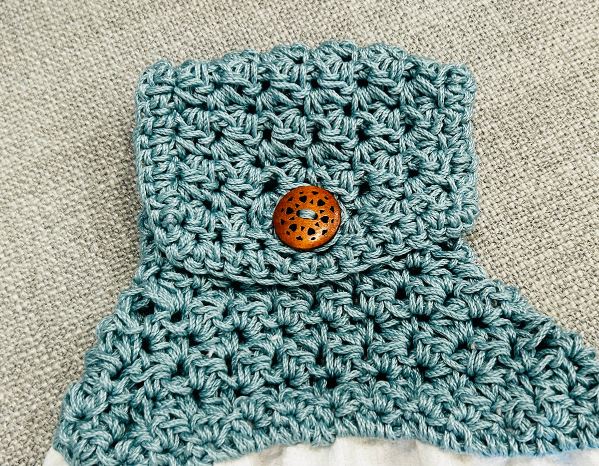 Crochet top kitchen towel | HIGHLAND cows Floral Designs | Farm Life | Home Decor Gift
