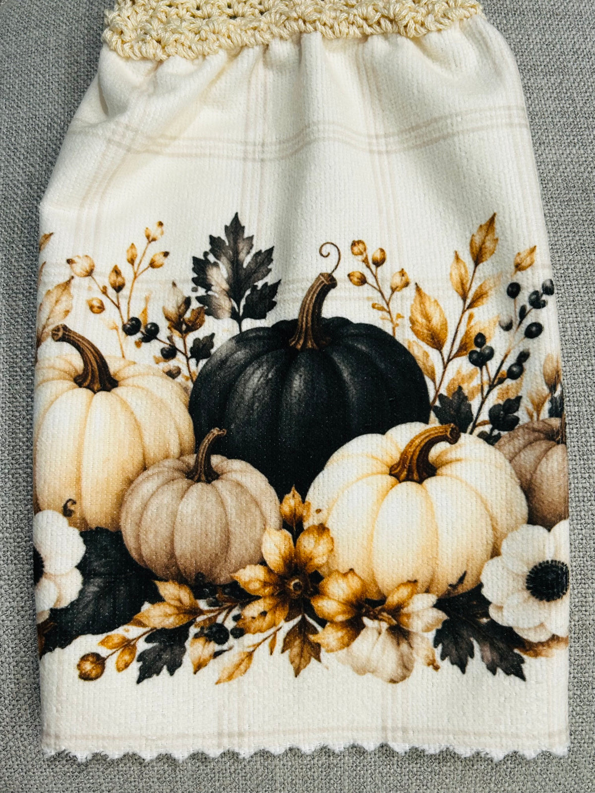 Crochet top | Kitchen towels | PUMPKINS Leaves Color Contrast | Home Decor Gift
