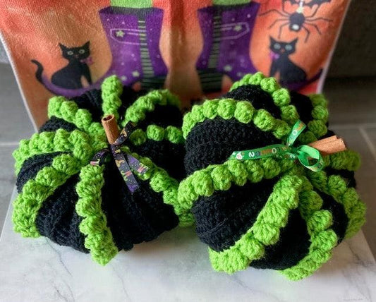 Crochet Halloween Pumpkin - bobble design (black/green) - seasonal &gt; free shipping
